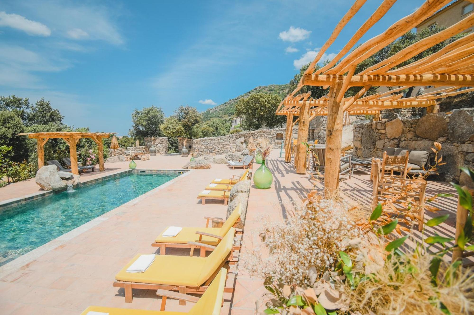 Residence De Luxe 4 Etoiles A Pietralba, 4 Logements Piscine Chauffee Balagne Exterior photo
